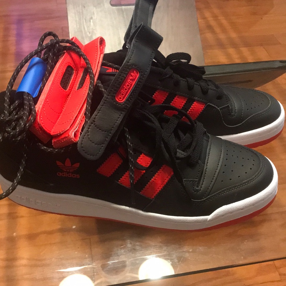 Adidas 9.5 Men